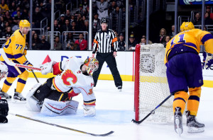 Calgary+Flames+v+Los+Angeles+Kings+jXjTmNCuy42x