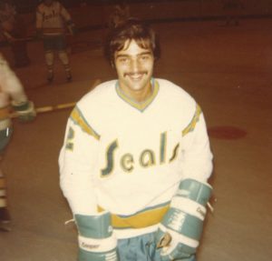 The California Golden Seals Story hockey documentary - How supportive is my  wonderful wife? She drove with me to Bakersfield tonight AND donned a Seals  jersey as I recorded hockey sound effects