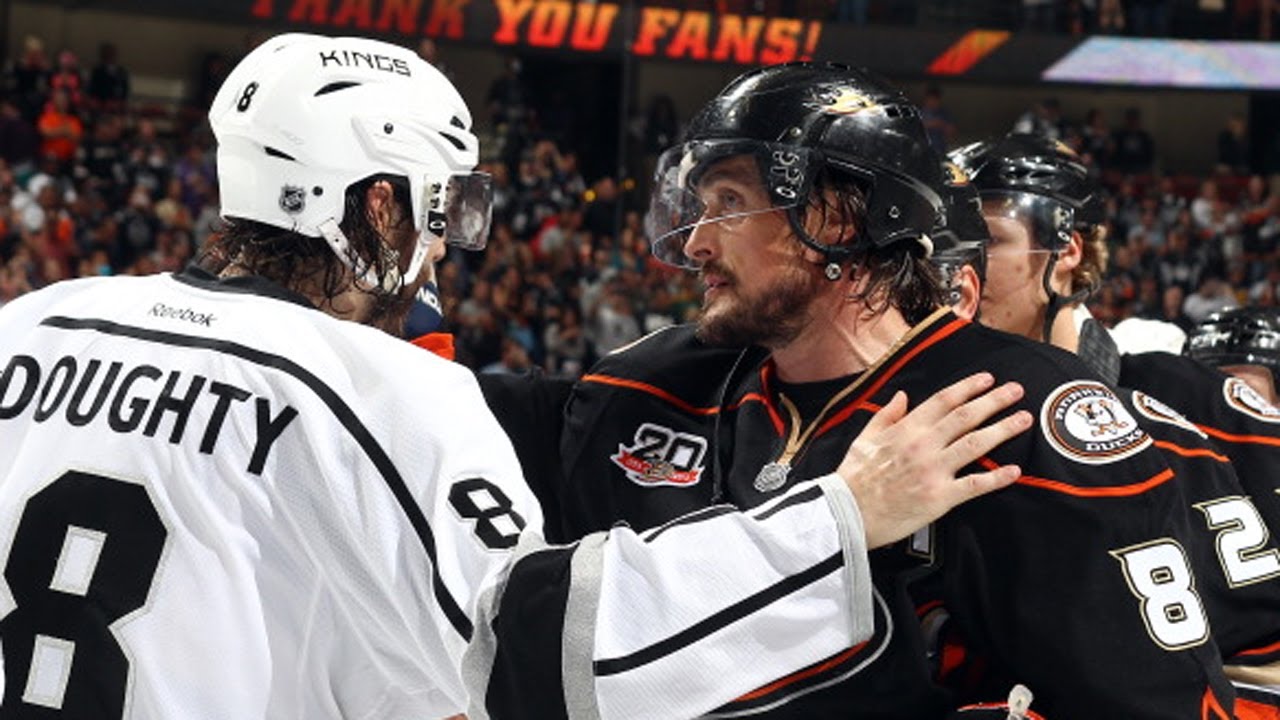 New Hall-of-Famer Teemu Selanne Brought Unity to Otherwise Hostile