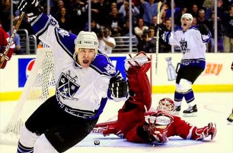 la kings red jersey