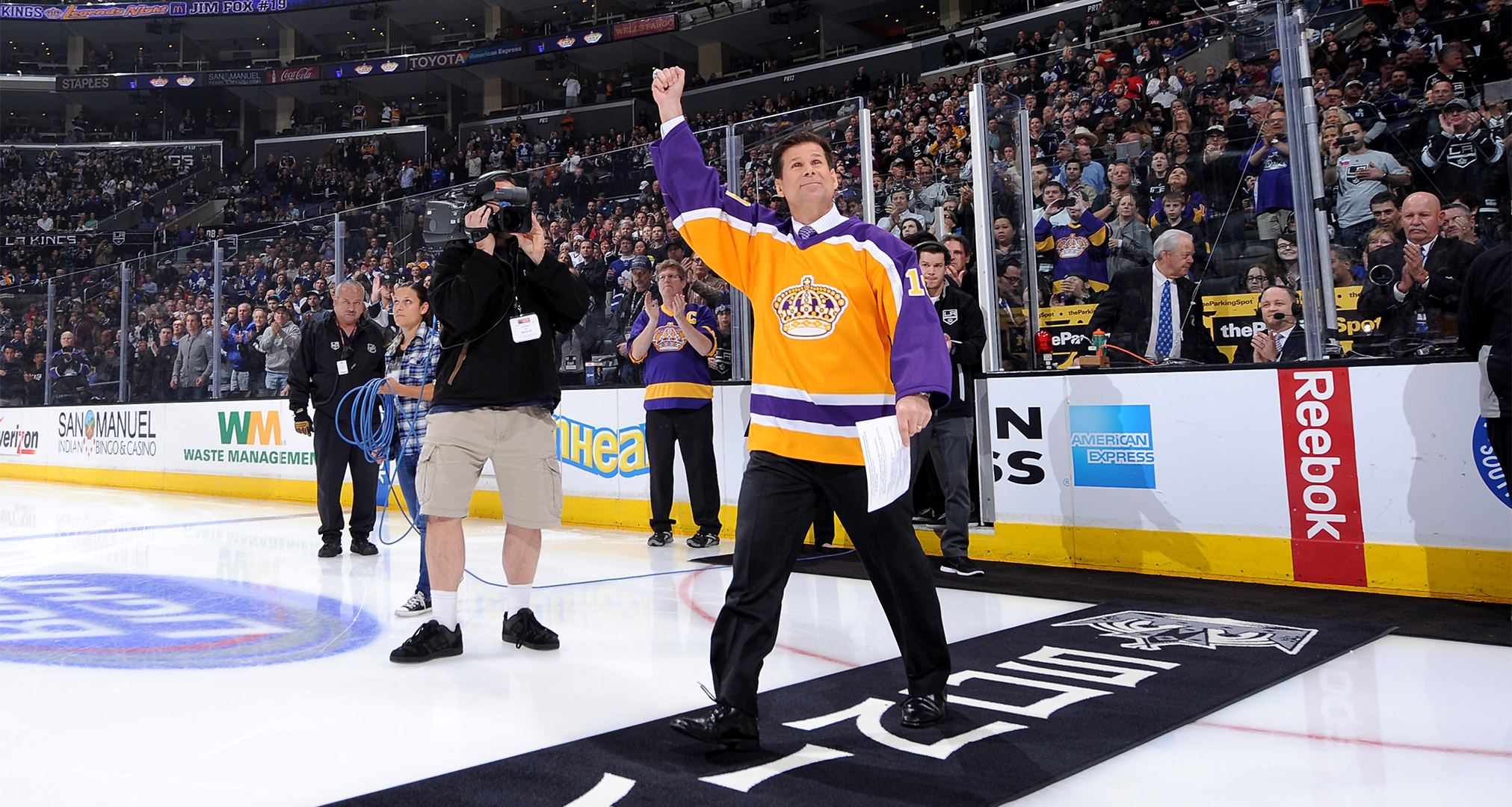 Should LA Kings use these jerseys on a regular basis? : r/nhl